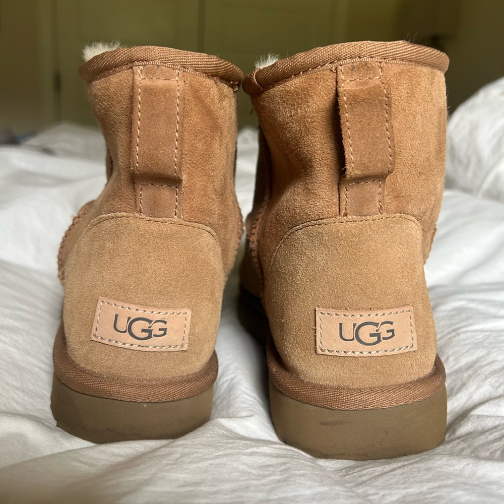 Ugg Classic Mini II Chesnut Suede Size 10